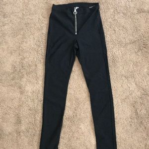 H&M stretchy pants with zipper